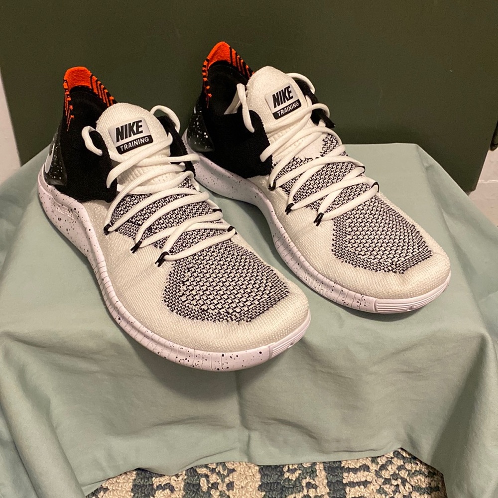 Nike WMNS Free TR Flyknit 3 White Black 942887-100